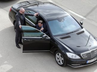 Leutar.net Dodikov novi Mercedes budžet košta 301.860 KM