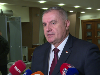 Leutar.net Zadužićemo se 720 miliona i ne vidim problem u tome