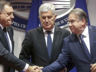 Leutar.net Uz Đedovu rakiju dogovoreno: Ko ne glasa biće kažnjen