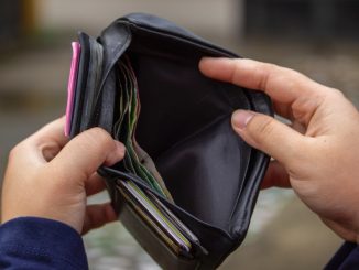 Leutar.net UGLEDNI NJEMAČKI MEDIJ PIŠE O DODIKOVOM PROMAŠENOM POTEZU: "Uskoro 10.000 otkaza u Republici Srpskoj, slijedi preregistracija firmi u Federaciju BiH"