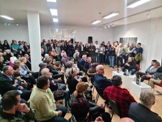 Leutar.net Trebinjskoj publici predstavljena knjiga Lazara Radana o hercegovačkom ustanku