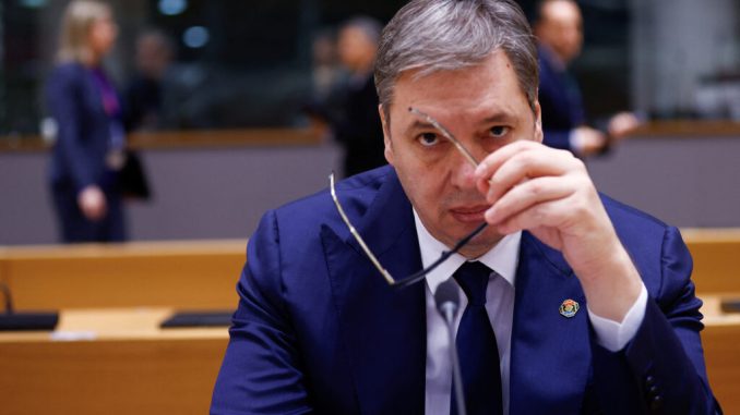 Leutar.net Vučić negira da postoje batinaške frakcije unutar SNS i ponovo optužuje nezavisne medije i opoziciju