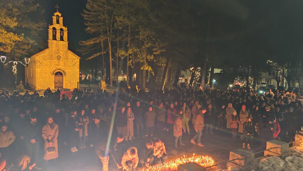 Leutar.net Cetinje u crnini, tužno i pusto: Nova duboka rana na starom ožiljku