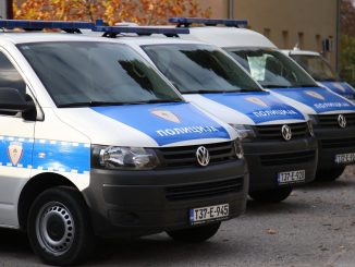 Leutar.net Maloljetnici palicama pretukli tinejdžera u Luču
