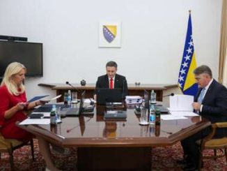 Leutar.net ČASTILI SE NOVIM VOZILIMA Predsjedništvo BiH kupilo 2 LIMUZINE, pogledajte koliko su koštale i šta sve posjeduju
