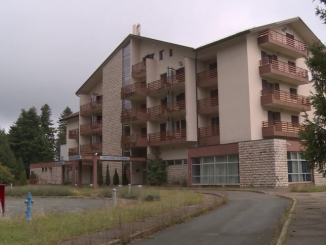 Vlast prodala hotel za 3, a sada kupuje za 20 miliona KM?! Leutar.net Leutar.net Vlast prodala hotel za 3, a sada kupuje za 20 miliona KM?!