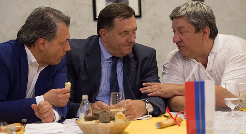 Leutar.net Dodik: Odlikovaćemo Serdarova i Perovića za spas RiTE Ugljevik!