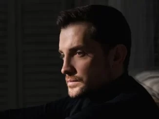 Leutar.net Pjevač Mirza Selimović nakon požara u Tuzli: Ovo nije incident. Ovo je simptom trulog sistema