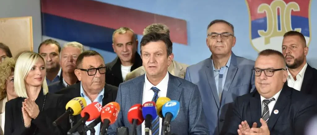 Leutar.net Preokret u SDS-u: Predsjedništvo podržalo Draška Stanivukovića za predsjednika Srpske i pokrenulo proces ujedinjenja?